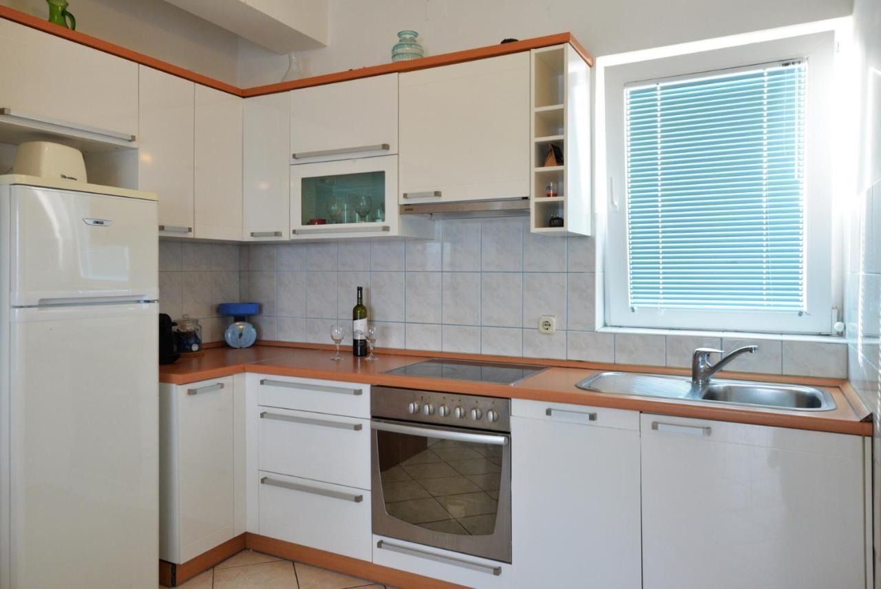 Apartman Rasip, Murter Exterior photo