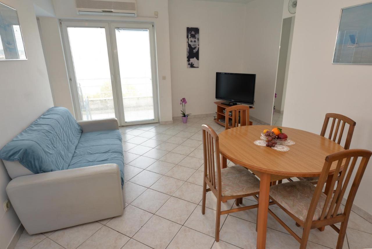 Apartman Rasip, Murter Exterior photo