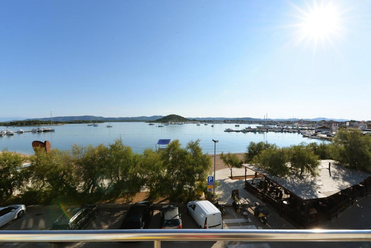 Apartman Rasip, Murter Exterior photo