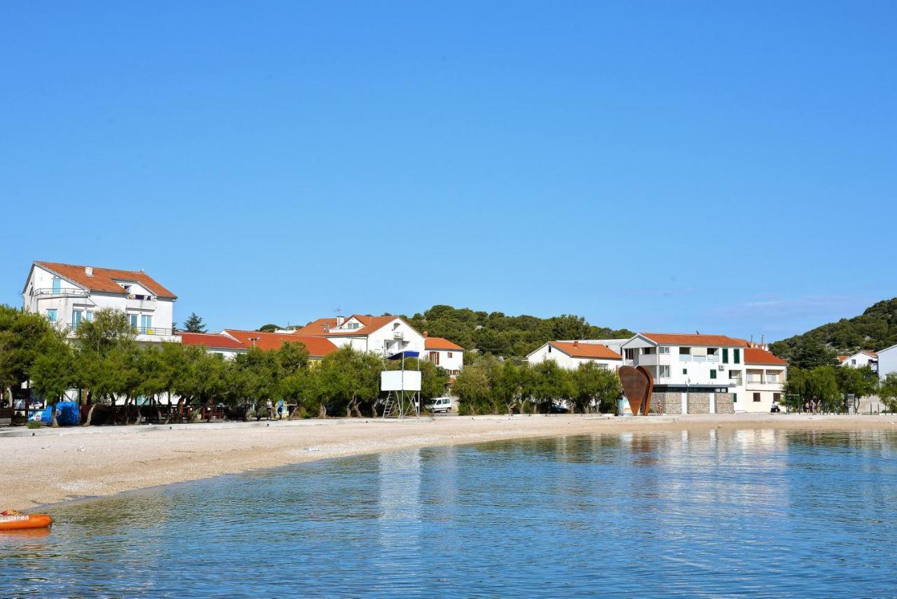 Apartman Rasip, Murter Exterior photo